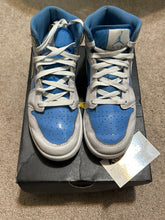 Load image into Gallery viewer, Preowned Jordan 1 Mid &quot;Grade School&quot;
