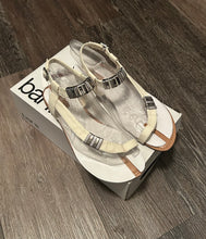 Load image into Gallery viewer, Bar III Sandles
