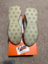Load image into Gallery viewer, Nike Waffle Racer 2X (Preowned)
