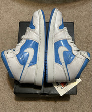 Load image into Gallery viewer, Preowned Jordan 1 Mid &quot;Grade School&quot;

