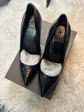 Load image into Gallery viewer, Vince Camuto Westin Shiny Snake Heels (New)
