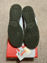 Load image into Gallery viewer, Nike Dunk Low (Preowned)
